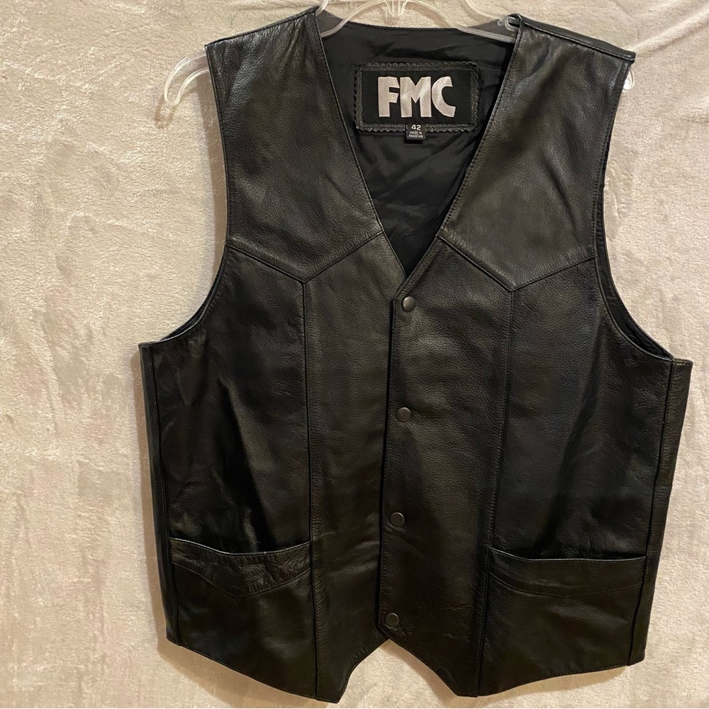 FMC Vest Men’s 42 Black Leather Lined Motorcycles Bikers Gargoyle Snaps Western